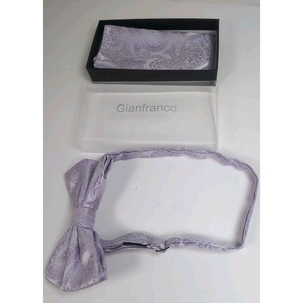 Gianfranco New formal Men's pre-tied bow tie & hankie paisley Lavender Italy